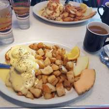 Wimpy's Diner | 586 Kerr St, Oakville, ON L6K 3E4, Canada
