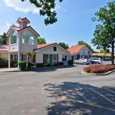 Americas Best Value Inn & Suites Clarence/Buffalo East | 9370 Main St, Clarence, NY 14031, USA
