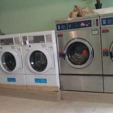 G & S Laundromat | 443 Wentworth St N b, Hamilton, ON L8L 5W6, Canada