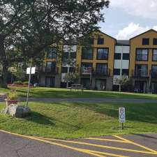 Auberge Bromont | 95 Rue de Montmorency, Bromont, QC J2L 2J1, Canada