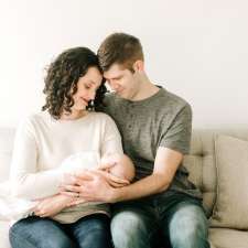 Elle Chic Photography | 8 Hebert St, Guelph, ON N1E 0B5, Canada