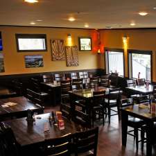 Copper Island Pub Bar & Grill | 1277 Trans-Canada Hwy, Sorrento, BC V0E 2W0, Canada