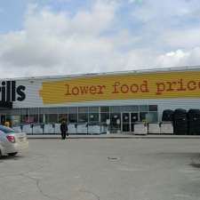 Tim & Heather's No Frills | 504 Main St N, Mount Forest, ON N0G 2L2, Canada