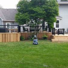 CL CUSTOMIZED DECKS & FENCES | 22 Parkside Crescent, London, ON N6C 5L9, Canada