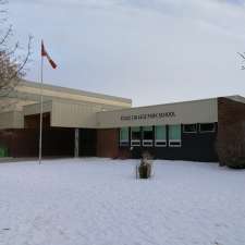 École College Park School | 3440 Harrington St, Saskatoon, SK S7H 3Y4, Canada