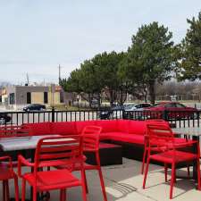 Oakville's Temple Bar | 1140 Winston Churchill Blvd #1, Oakville, ON L6J 0A3, Canada