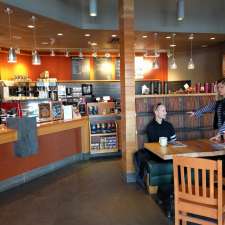 Good Earth Coffeehouse | RIVER CENTRE, 475 2 Ave S, Saskatoon, SK S7K 1P4, Canada