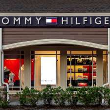 Tommy Hilfiger | 5700 Bd des Gradins, Québec, QC G2J 1R7, Canada