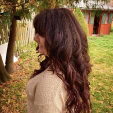 Bayleaf Beauty Salon | 135 King Hiram St, Ingersoll, ON N5C 1L7, Canada