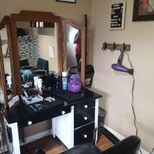 Lizz's Baber Salon | 5318 Rainham Rd, Selkirk, ON N0A 1P0, Canada