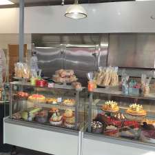 LE ROYAL Pâtisserie-Boulangerie | 740 Boulevard Cote Vertu Ouest #172, Saint-Laurent, QC H4L 5C8, Canada