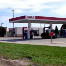 Esso | 520 Dundas St W, Oakville, ON L6H 6Y3, Canada