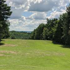 Sommet Du Golf | 625 Rue des Érables, Marbleton, QC J0B 2L0, Canada