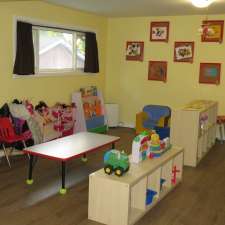 Little Learning House Child Care Centre | 198 Fennell Ave E, Hamilton, ON L9A 1S7, Canada