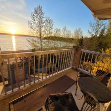 Butterfly Beach House Bed & Breakfast | 230 Old Trunk 1, Deep Brook, NS B0S 1J0, Canada
