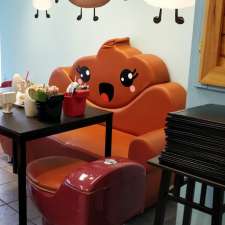 Poop Café | 278 Kerr St, Oakville, ON L6K 3B3, Canada