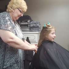 Ria's Hair Shop | 447 Northern Ave, Delhi, ON N4B 2R7, Canada