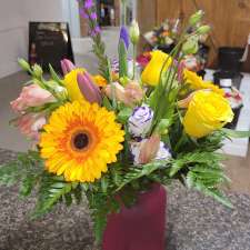 Uncommon Blooms | 218 Joseph St, Port Stanley, ON N5L 1C4, Canada