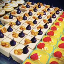 Le Crémeux Cakes and Dessert Catering | 342 Leitch Landing, Milton, ON L9T 7M5, Canada
