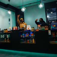 Hidden Leaf Cannabis Co | 701 Lawrence Ave W, North York, ON M6A 1B4, Canada
