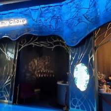 Madame Chose | 5401 Boulevard des Galeries, Québec, QC G2K 1N4, Canada