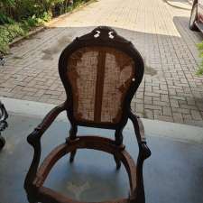 Smith Upholstery | 56 Colborne St, Strathroy, ON N7G 2L9, Canada