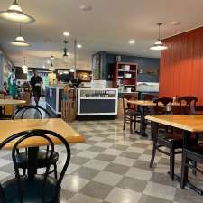 Dennis Point Café | 214 Dennis Point Rd, Middle West Pubnico, NS B0W 2M0, Canada