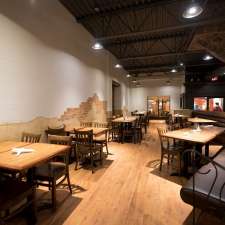 Tomasso's Italian Grille | 35 Front St, Trenton, ON K8V 4N3, Canada