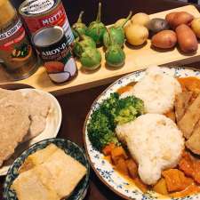 DouDou Vegetarian Basics 豆豆素食 | 651 Farmstead Dr #37, Milton, ON L9T 7W2, Canada