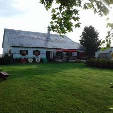 Vergers La Tête dans les Pommes / Pommalefun | 1673 Chem. Principal, Saint-Joseph-du-Lac, QC J0N 1M0, Canada