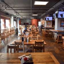 Sessions Taphouse & Grill | 20 Kettle View Rd, Beaverdell, BC V0H 1A0, Canada