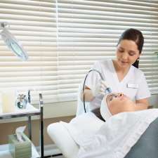 George Brown College - School of Makeup and Esthetics | 193 King St E, Toronto, ON M5A 4M5, Canada
