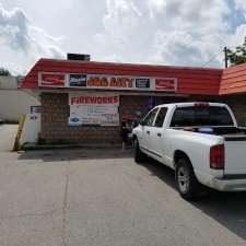 Maxim Jug City | 120 Maple Ave, Haliburton, ON K0M 1S0, Canada