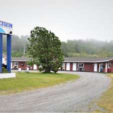 Motel Rivière-Trois Pistoles Inc | 141 QC-132, Trois-Pistoles, QC G0L 4K0, Canada