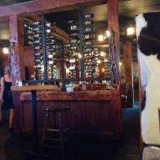 Restaurant at Mohawk Inn | 9230 Guelph Line, Campbellville, ON L0P 1B0, Canada
