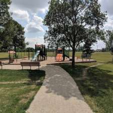 Simkin Park | Leila - McPhillips Triangle, Winnipeg, MB R2P, Canada
