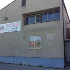 Luxton Community Centre | 210 St Cross St, Winnipeg, MB R2W 5H4, Canada
