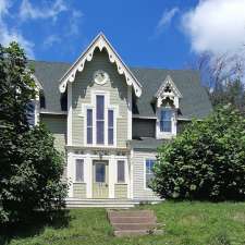 Seabank House Bed and Breakfast | Box 413, 68 Front St, Pictou, NS B0K 1H0, Canada