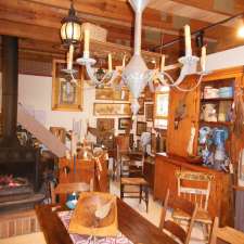 Gull Cottage Antiques, LLC | 2096 Lakeshore Rd, Applegate, MI 48401, USA