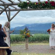 Celebrant Lee Andra | N Central Rd, Denman Island, BC V0R 1T0, Canada