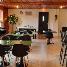 KWE Café & Auberge | 1912 Rue Principale, Pohénégamook, QC G0L 1J0, Canada