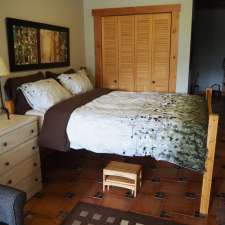 High Rim Bed and Breakfast | 7498 Falcon Rd, Kelowna, BC V1P 1J1, Canada