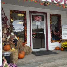 Algonquin Lunch Bar & Gas Station | 29553 ON-60, Whitney, ON K0J 2M0, Canada