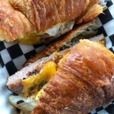 SmokinQ Wallenstein | 7215 Wellington Rd 86, Wallenstein, ON N0B 2S0, Canada