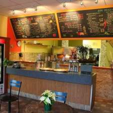 Fantastico Pizza | 288 Kerr St, Oakville, ON L6K 3B3, Canada