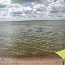 Beach Cottage | 106 S Shore Rd, Pelee Island, ON N0R 1M0, Canada