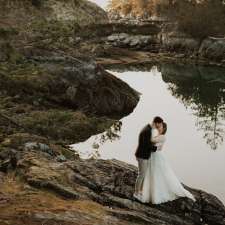 Hannah Stepaniuk | Wedding & Elopement Photographer | 7863 Fawn Rd, Halfmoon Bay, BC V0N 1Y1, Canada