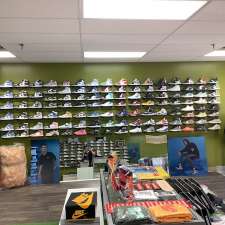Wpgsneaker | 3025 Portage Ave, Winnipeg, MB R3K 2E2, Canada