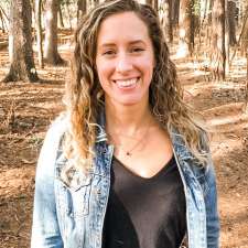 Sarah Hull, PT | 2455A Queen St E, Toronto, ON M4E 1H7, Canada