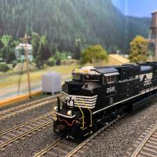 Canadian Locomotive Logistics | 3192 Tilbury Lane, London, ON N6P 0C1, Canada
